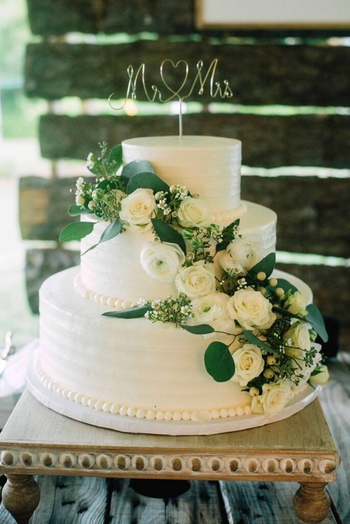 elegant white wedding cake 