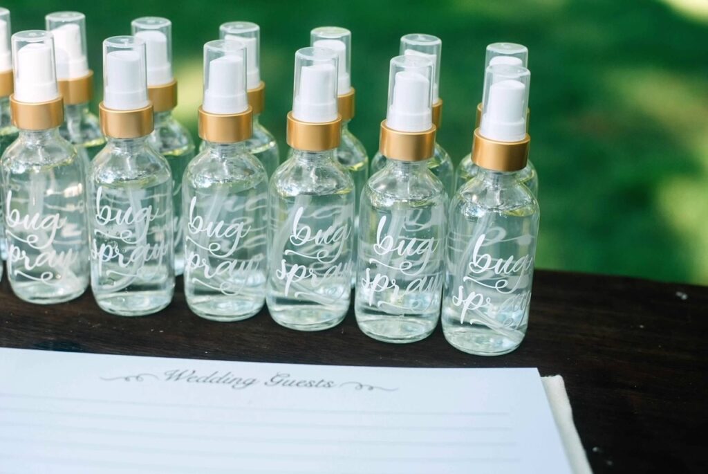 small bug spray bottles for outdoor wedding 